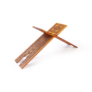 TS010-SELÇUKLU YAKMA DESENLİ AHŞAP RAHLE - BATTAL BOY