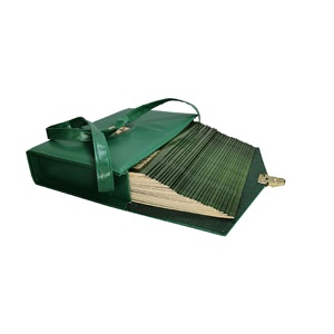 234YEŞİL-ORTA BOY OTUZ CÜZ MÜHÜRLÜ KURAN-I KERİM-SUNİ DERİ ÇANTALI